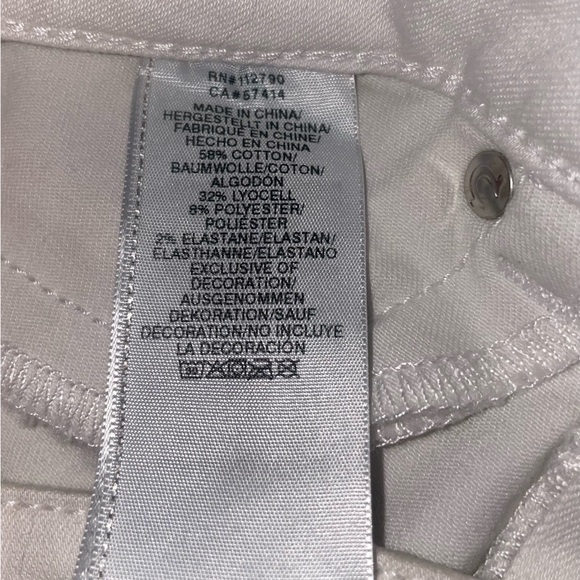 True Religion White Jennie Curvy High Rise Jeans With Red Lettering - Picture 8 of 11